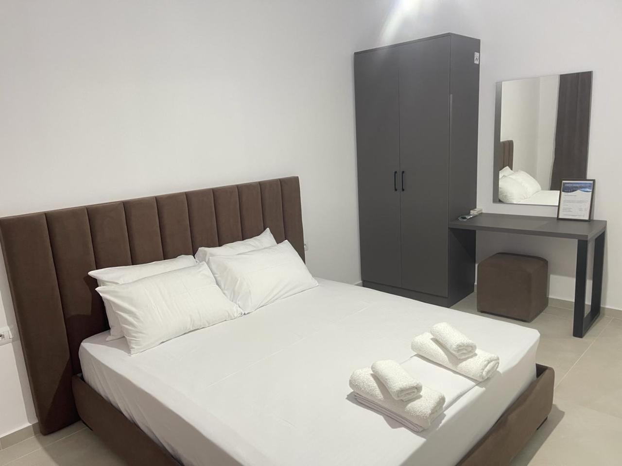 Sunrose Residences Саранде Екстериор снимка
