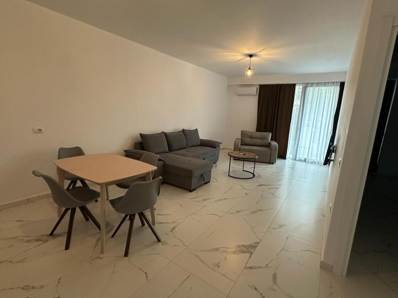 Sunrose Residences Саранде Екстериор снимка