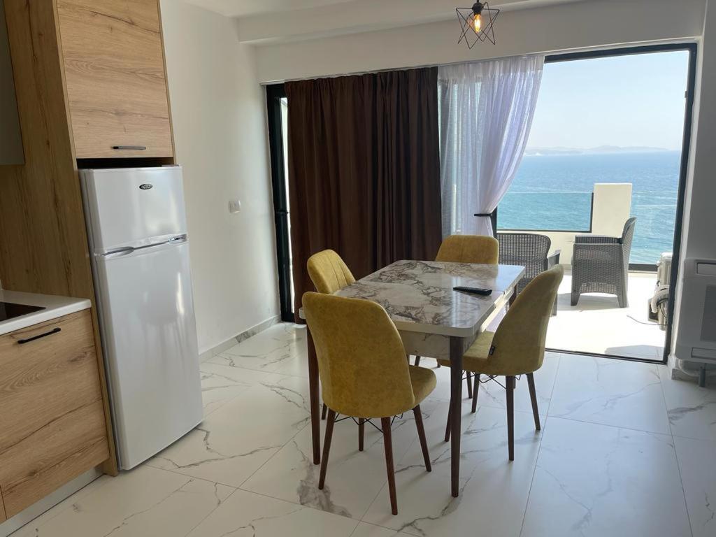 Sunrose Residences Саранде Екстериор снимка