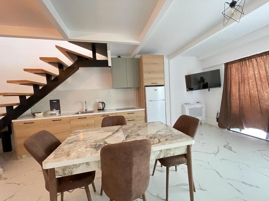 Sunrose Residences Саранде Екстериор снимка